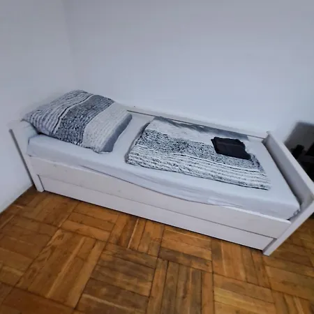 Mhm Проживание в семье *
