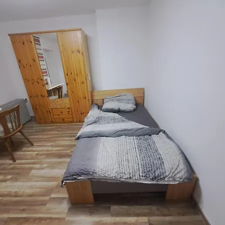 Проживание в семье Mhm *